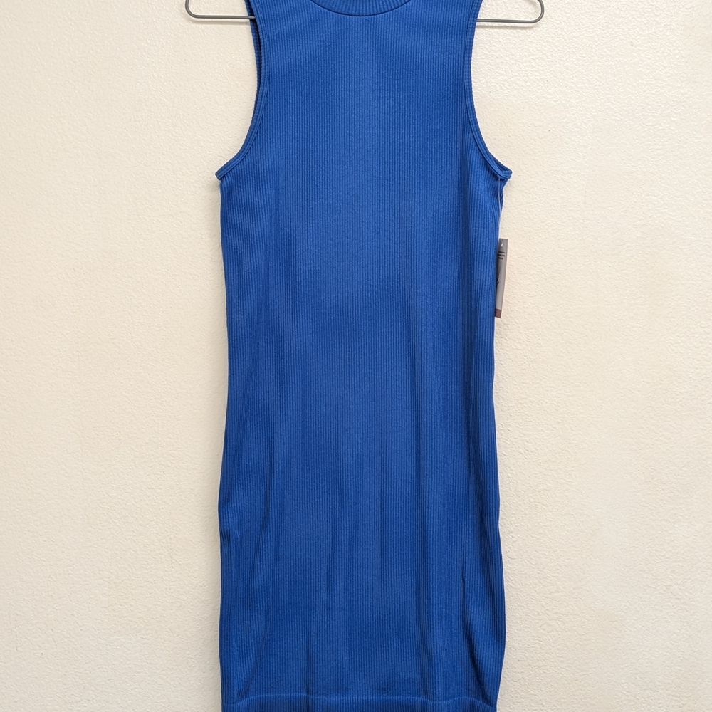 Sleeveless Blue Ribbed Dress - Picture 3 of 8